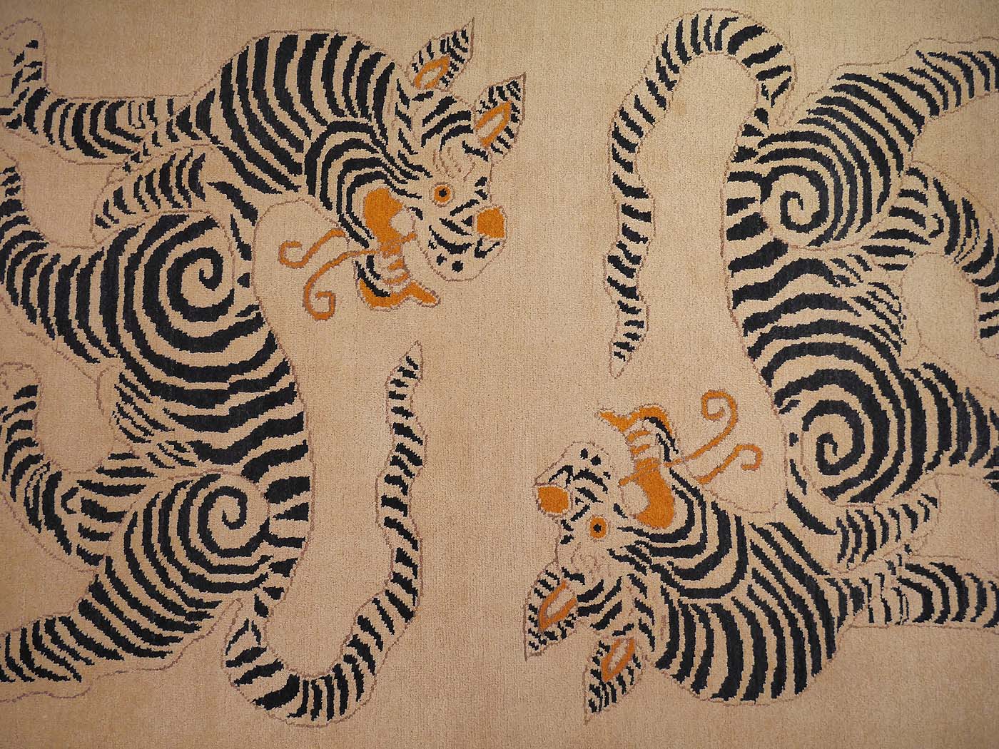 Snow Lions - Image 3