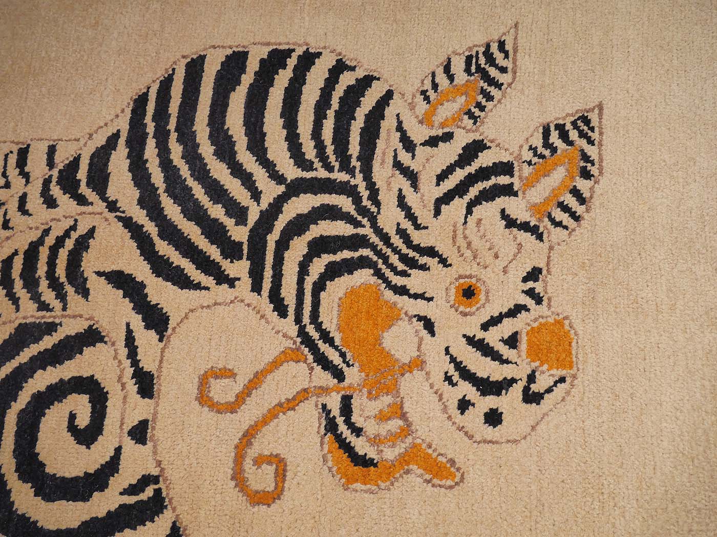 Snow Lions - Image 5