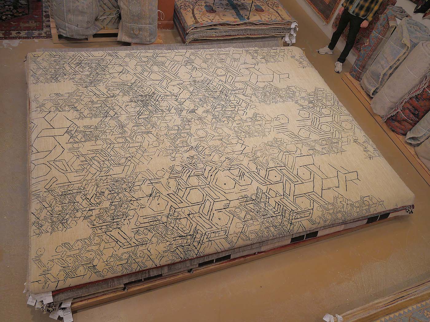 Modern Lines - Image 10