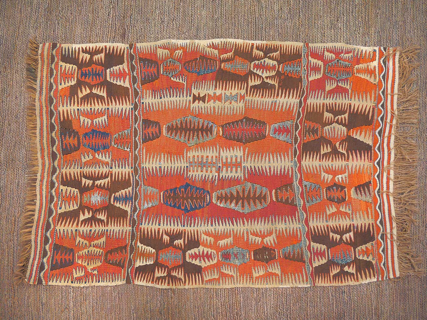 Mut Kilim - Image 2