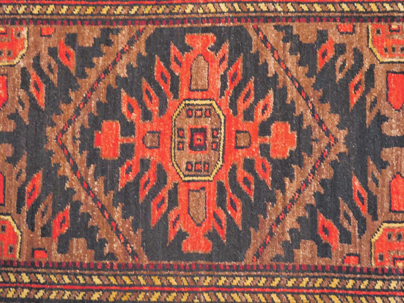 Belouch Runner - Image 5
