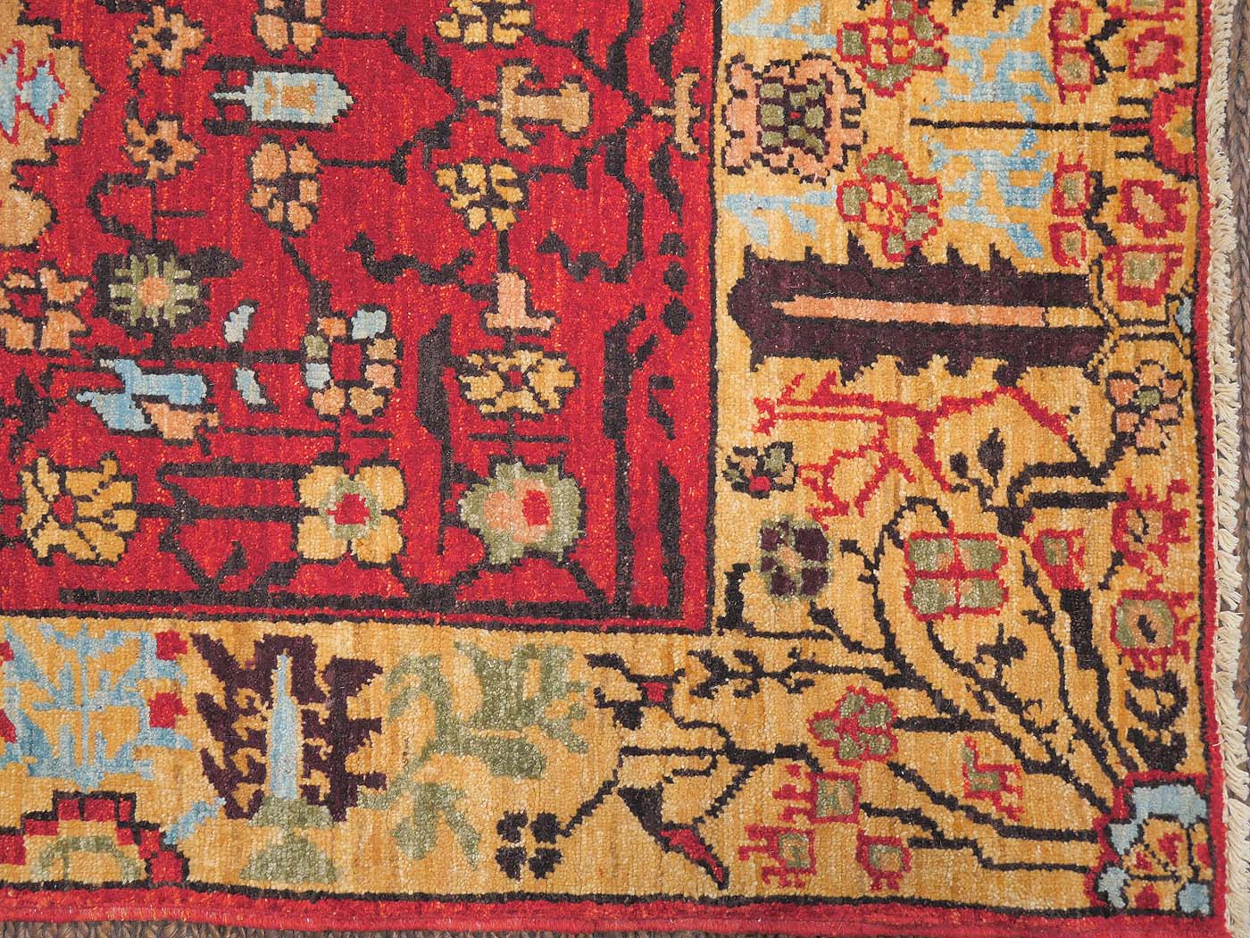 Heriz Runner - Image 4