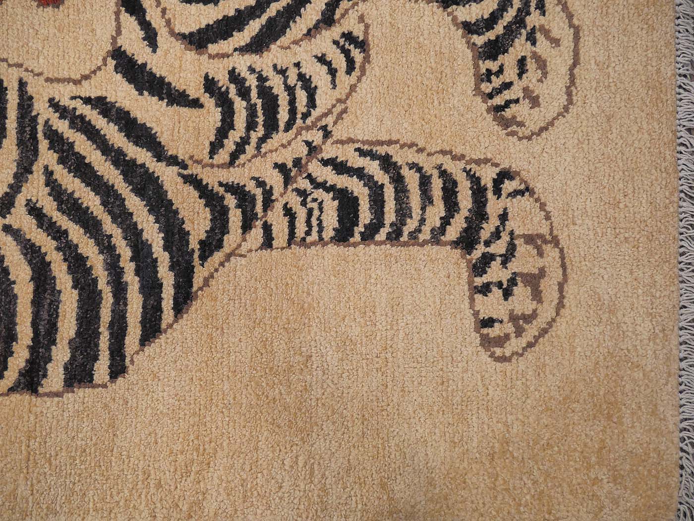 Snow Lions - Image 4